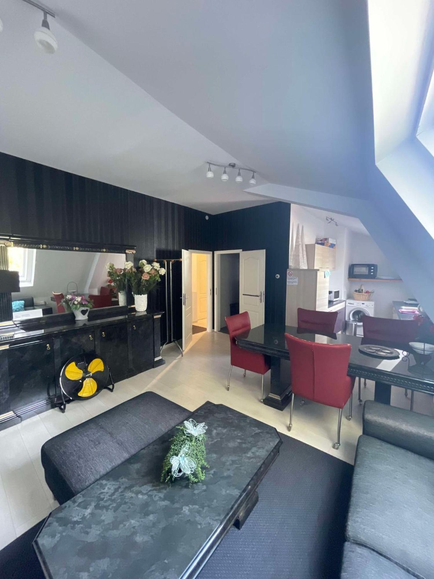 Bed and Breakfast Samos Babbis Heerlen Exterior foto